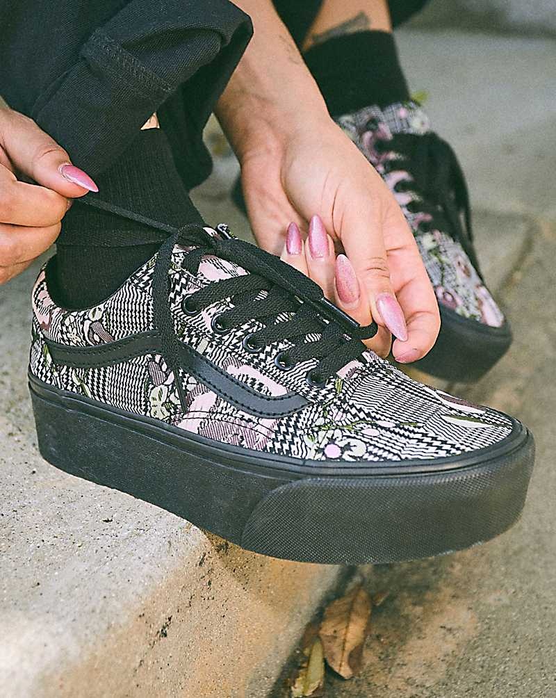 Women's Vans Old Skool Stackform Tapestry Floral Shoes Black | USA IKF-480961